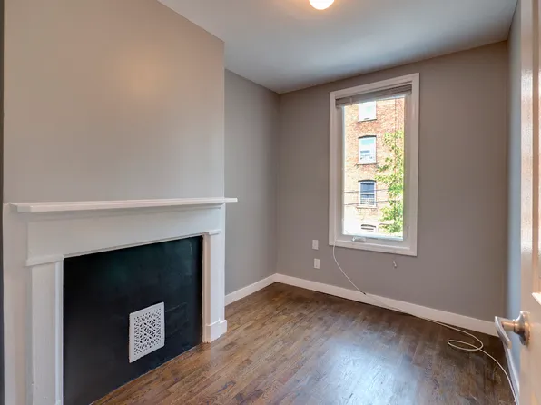 475 Van Buren Street image 5 of 6