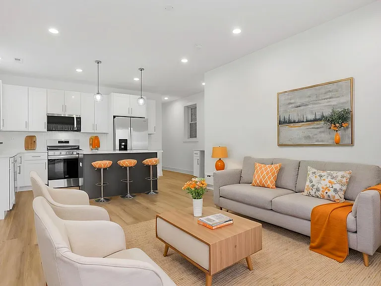 4841 S Prairie Ave #1 — Photo 8