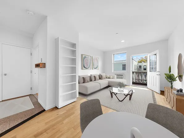 30-63 32nd St #3B, Astoria, NY 11102