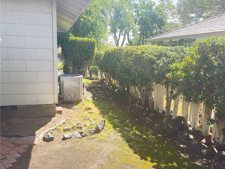 504 Cherry St — Photo 9