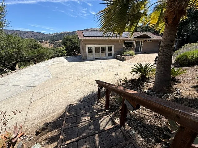 3 bed, 1520 sqft, $4,900 — Photo 1