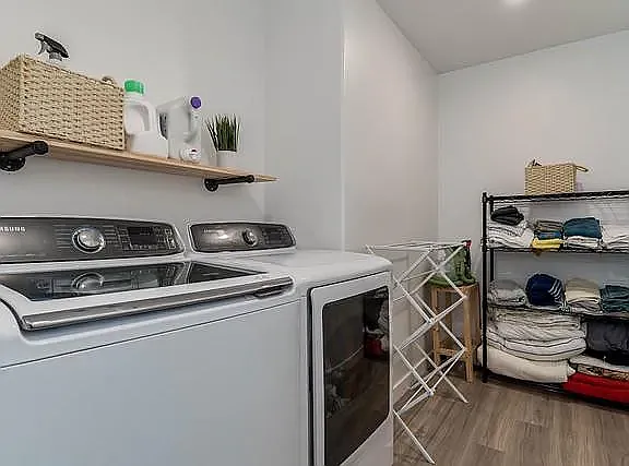 937 E Mecham Ave — Photo 20