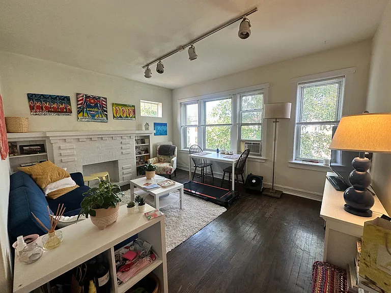 4002 N Kenmore Ave #2N — Photo 2