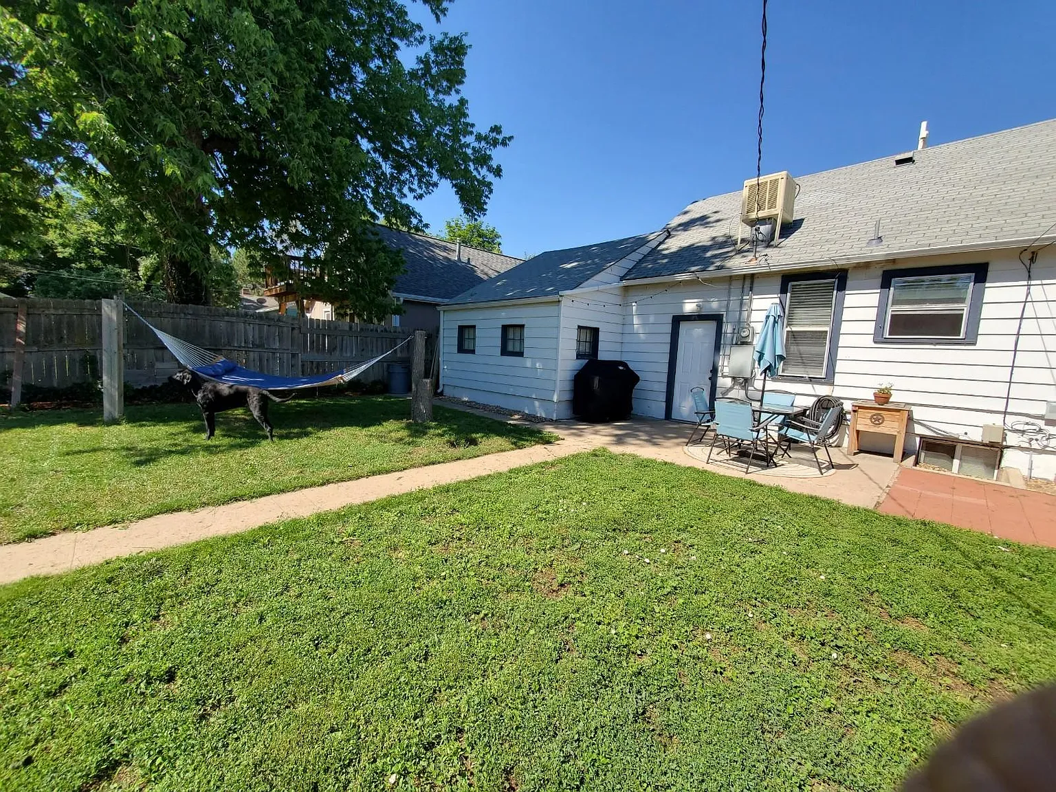 2 bed, 1480 sqft, $2,400 — Photo 2