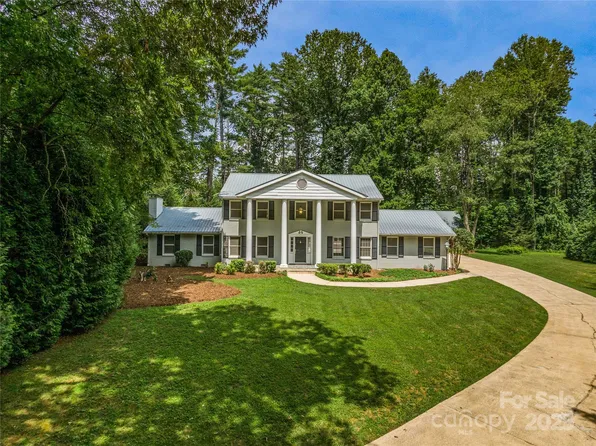 399 Evergreen St, Brevard, NC 28712