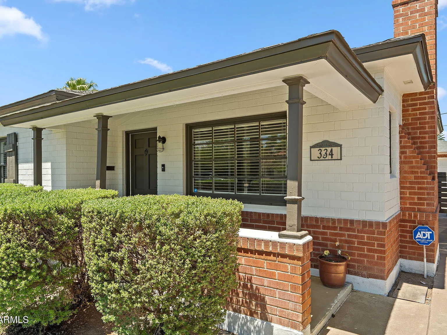 2 bed, 1.0 bath, 1160 sqft, $2,500 — Photo 2