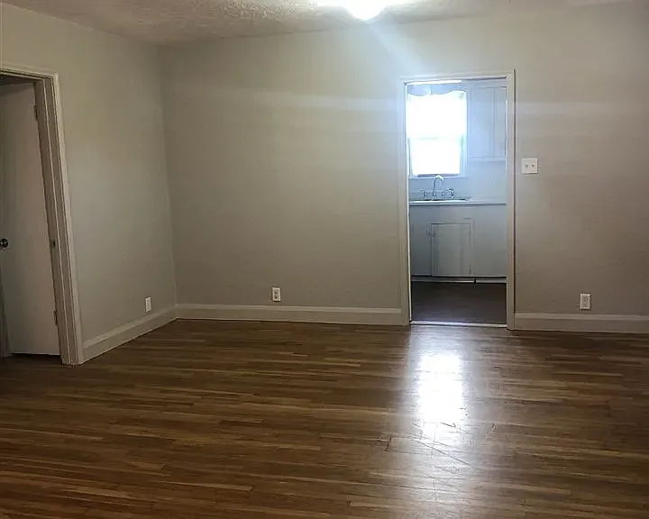 1417 Church St — Photo 5