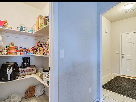 5th image of 2509 Elmwood Ave