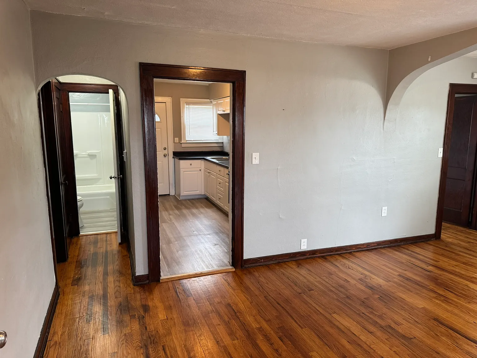 2 bed, 500 sqft, $750 — Photo 4