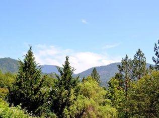 659 NW Valley View Dr, Grants Pass, OR 97526