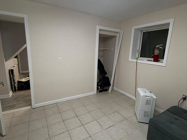301 S Fillmore St #BASEMENT — Photo 10