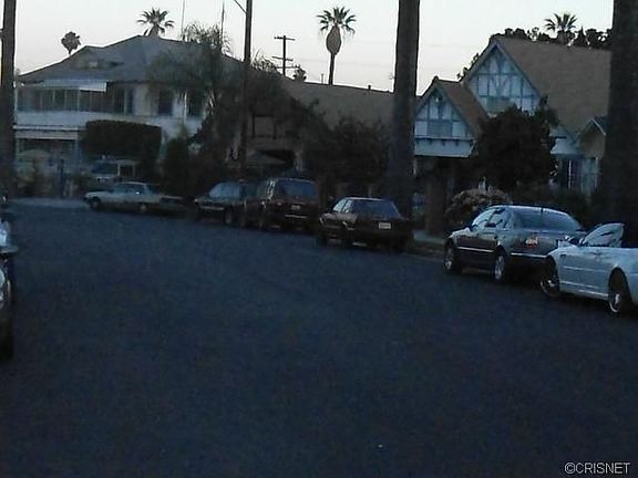 4th image of 1926 S La Salle Ave