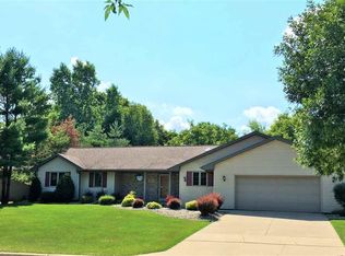 1235 Beechwood Ct, Green Bay, WI 54313