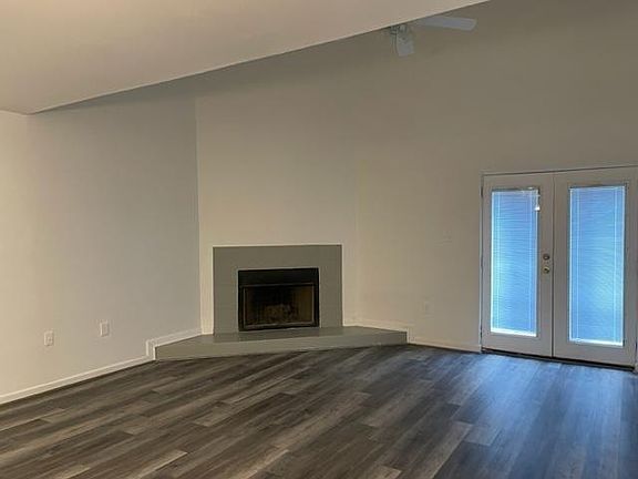 2nd image of 7072 Barrington Ct