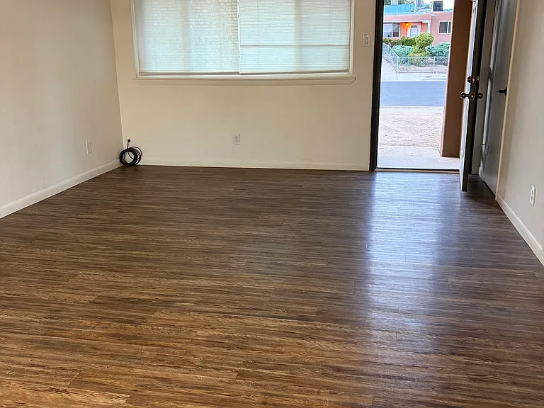 3910 Highland View Dr — Photo 8