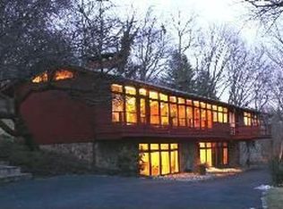 25 Farview Rd, Millburn, NJ 07041