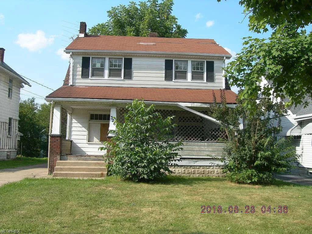 326 E Auburndale Ave photo 1
