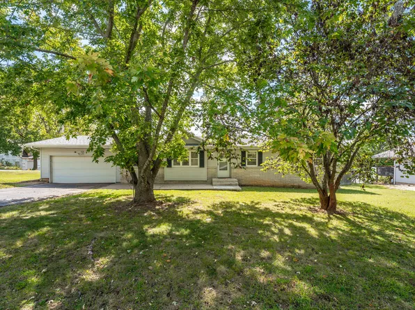 216 E Franklin Street, Walnut Grove, MO 65770