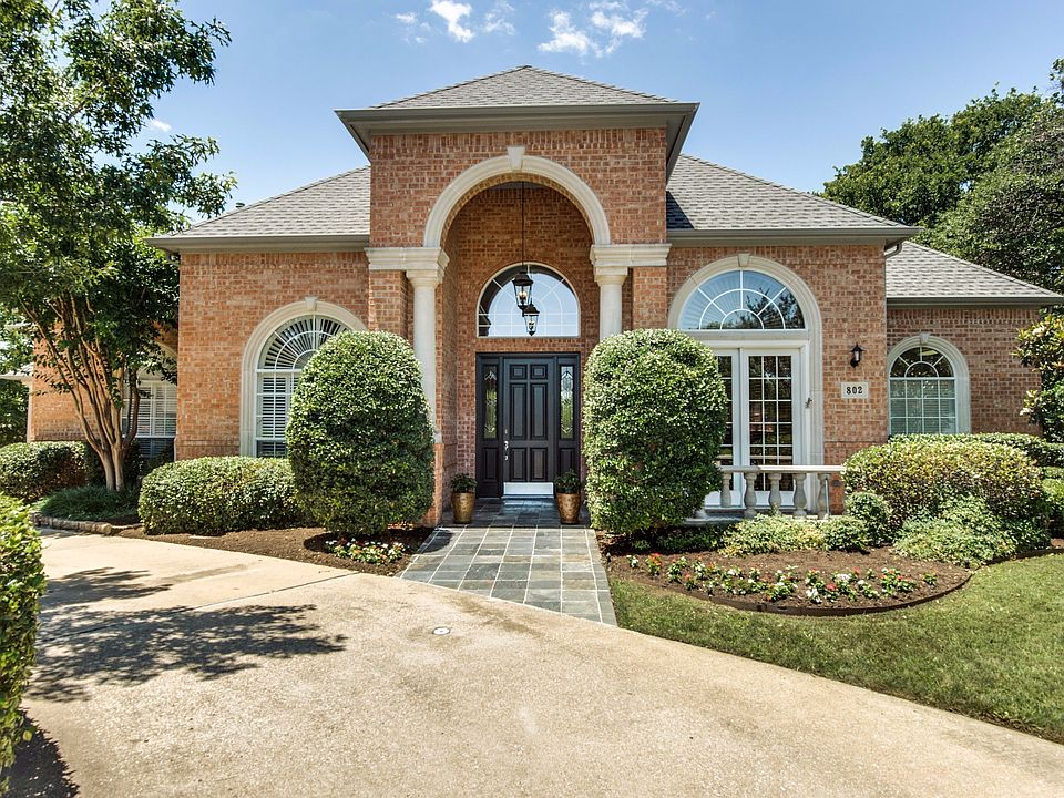 1st image of 802 Shady Bend Ct
