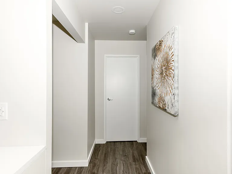 1200 Molson St — Photo 18