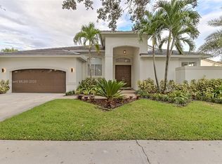 3050 Lakewood Dr, Fort Lauderdale, FL 33332
