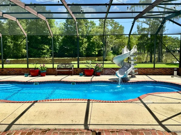 121 Crawfish Dr, Pierre Part, LA 70339