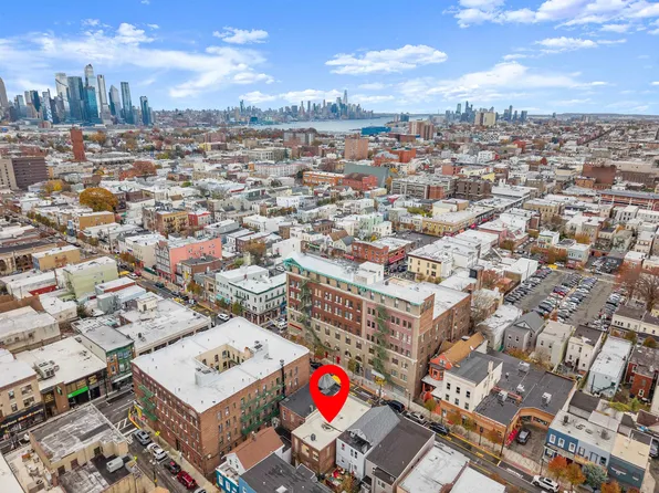 510 43rd Street image 7 of 32