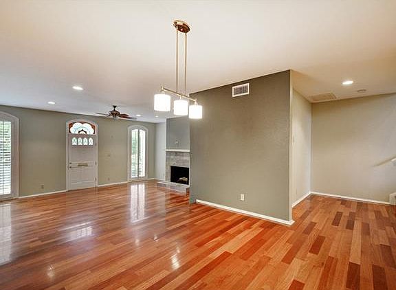 3rd image of 6510 E Hill Dr