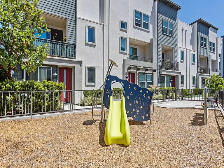 2601 Cranston Dr #712 — Photo 34