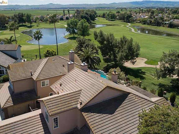4th image of 2446 Pinehurst Ct
