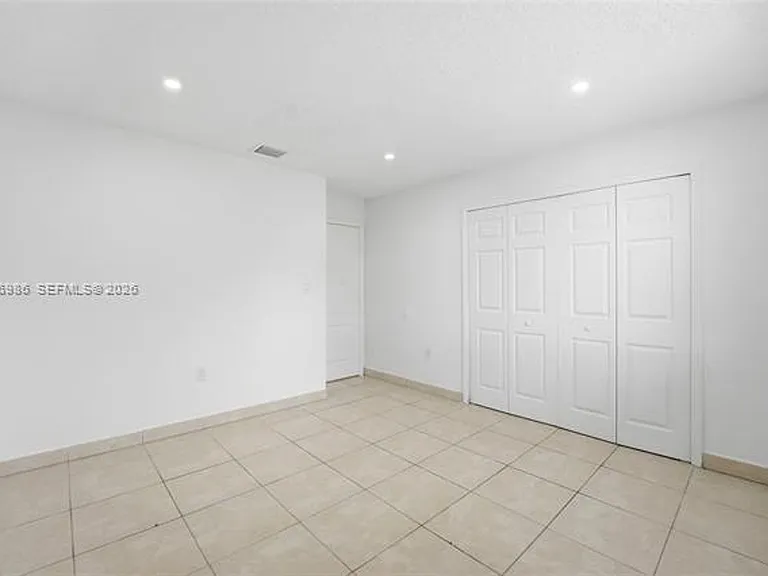 8219 NW 192nd Ter — Photo 22