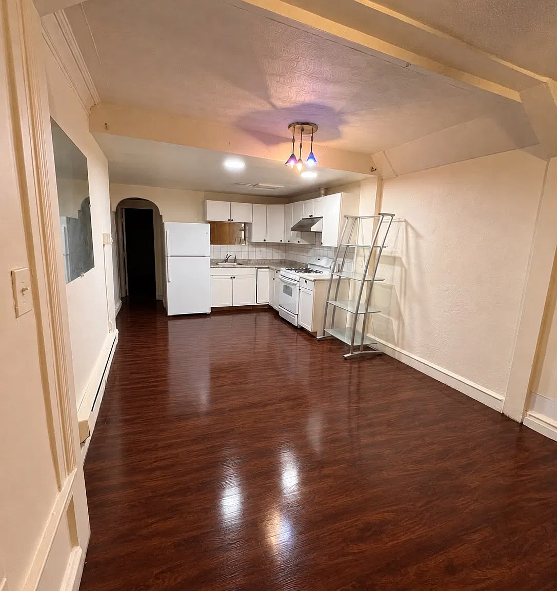 2 bed, $1,300 — Photo 1