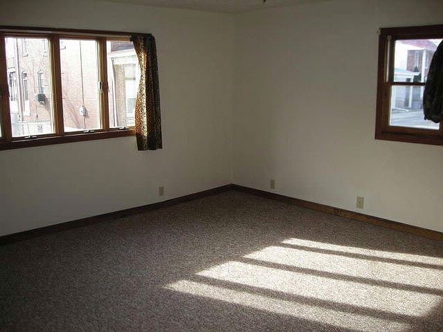 2nd image of 627 Fairview Ave
