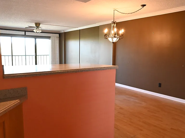2700 Cove Cay Dr #5D — Photo 7