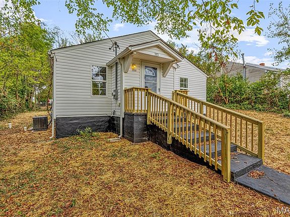 4th image of 303 Cordia Ave