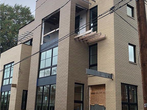 2nd image of 2410 Kensington Ave