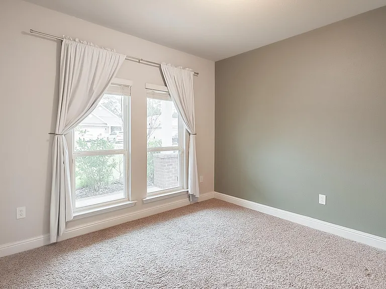 6865 Sweetclover Dr — Photo 3