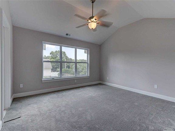 5th image of 244 Jefferson Dr