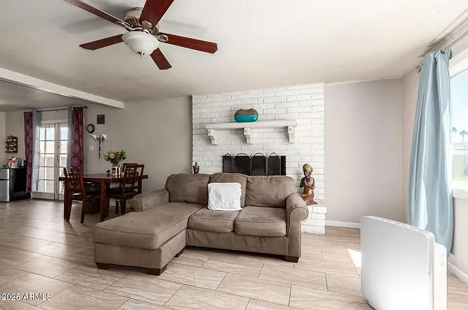 13805 N 48th Ave — Photo 3