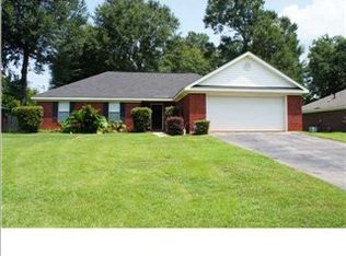13230 Hackberry Dr, Mobile, AL 36608