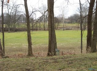6627 Embassy Ct #38, Maumee, OH 43537