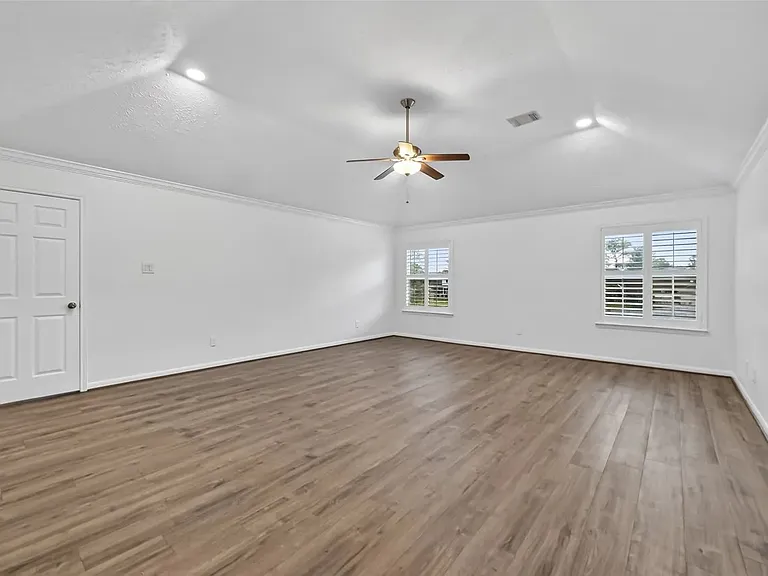 4019 Saint Michaels Ct — Photo 33