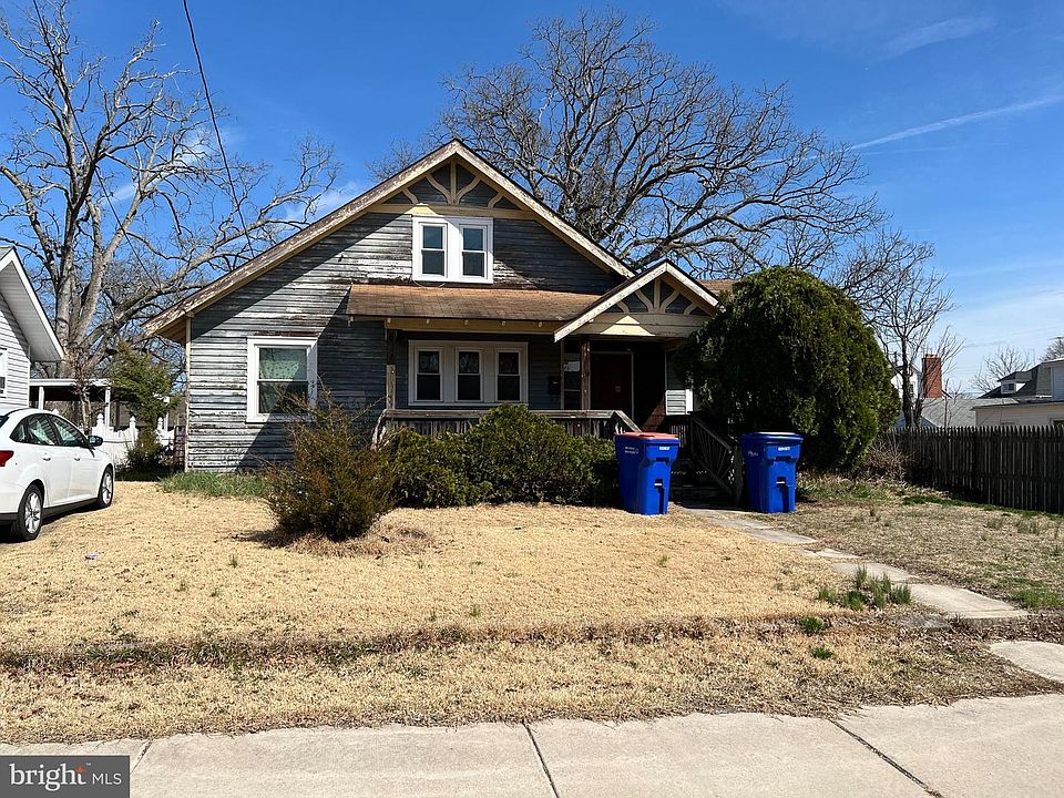 1st image of 423 N 6th St