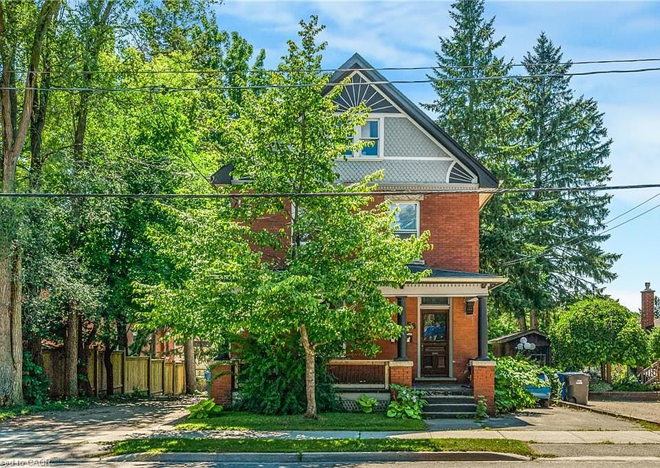 1st image of 458 Woolwich St