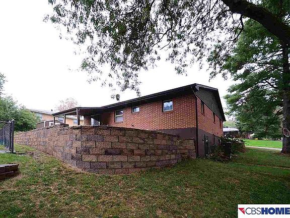 2nd image of 9401 Briarwood Ln