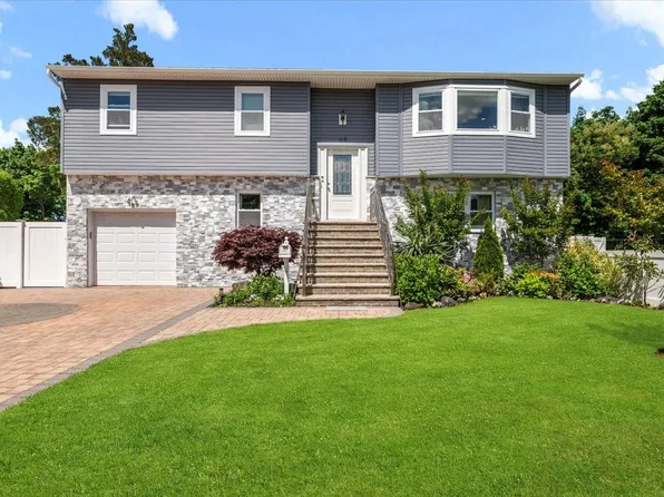 48 Floral Avenue, Bethpage, NY 11714