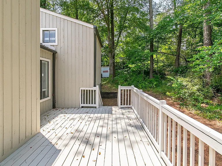 3941 Kensington Dr — Photo 31