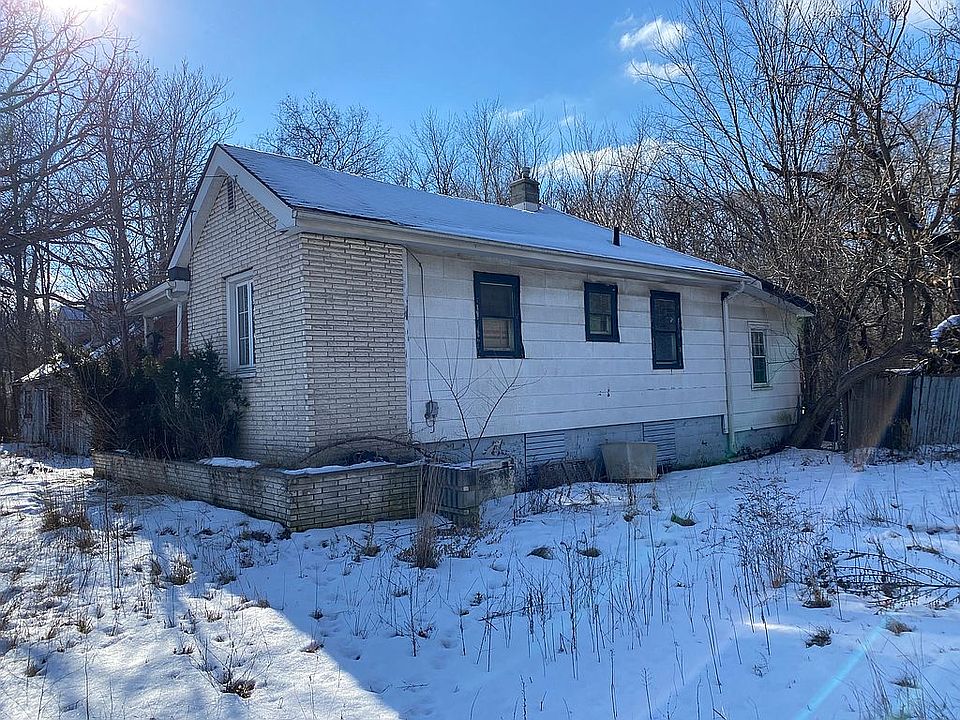 2nd image of 2314 Clark Rd
