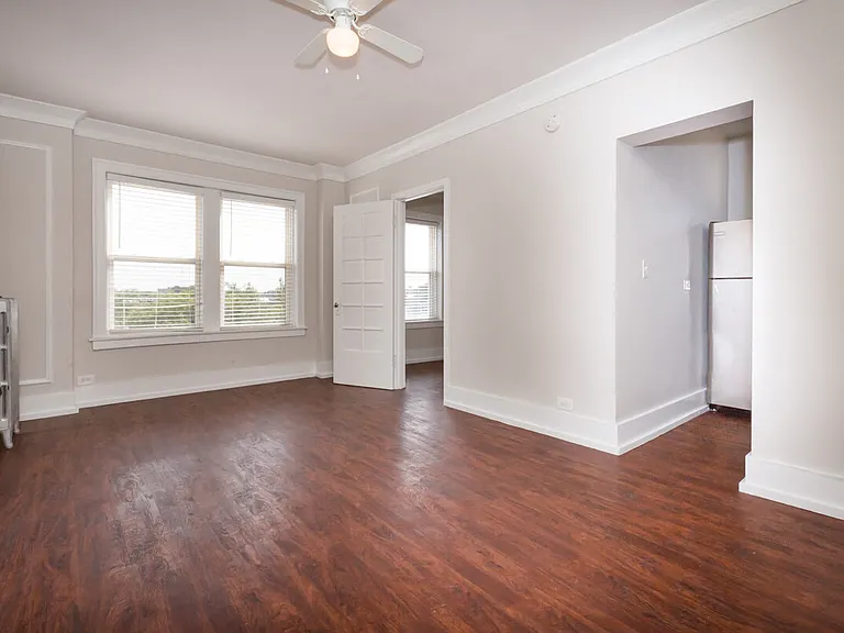 6748 N. Ashland Ave — Photo 6