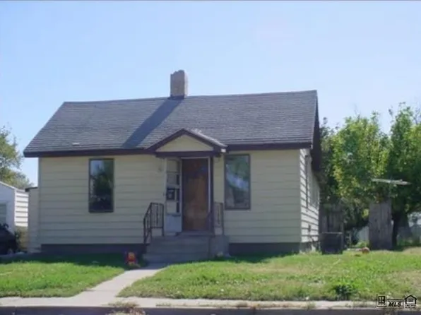 708 E 6th St, Lexington, NE 68850